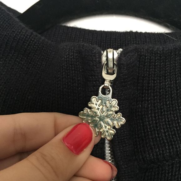 Nouveaux Christmas Sweater L Black EUC - Picture 4 of 7